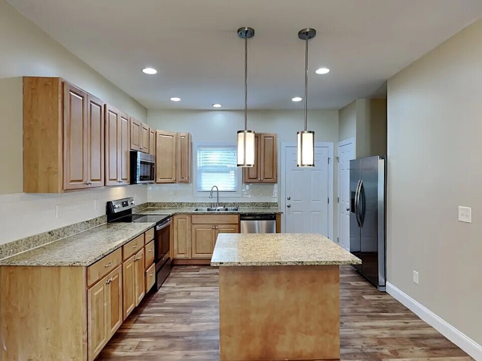 331 Jared Steele Ln in Salisbury, NC - Building Photo