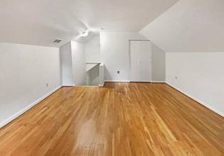 9604 Braddock Rd in Fairfax, VA - Building Photo - Building Photo