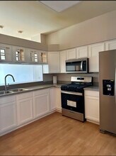 709 Blossom Ct in Naperville, IL - Building Photo - Building Photo