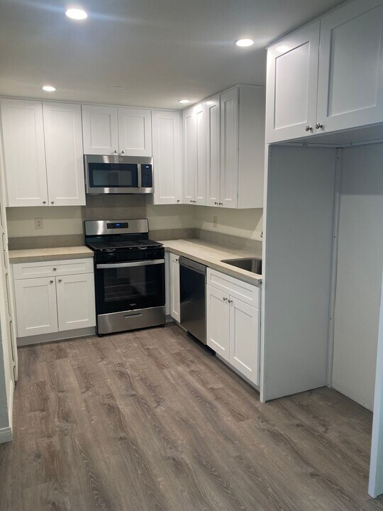 2631 Phipps Ave in Simi Valley, CA - Building Photo