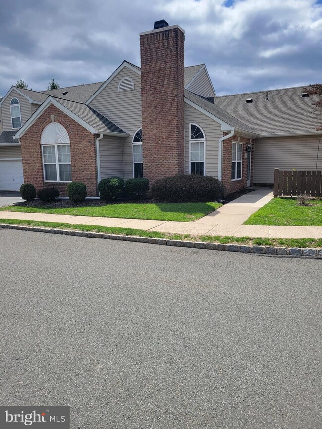 property at 43 Woolsey Ct