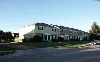 1223-1237 Weybridge Rd in Columbus, OH - Building Photo