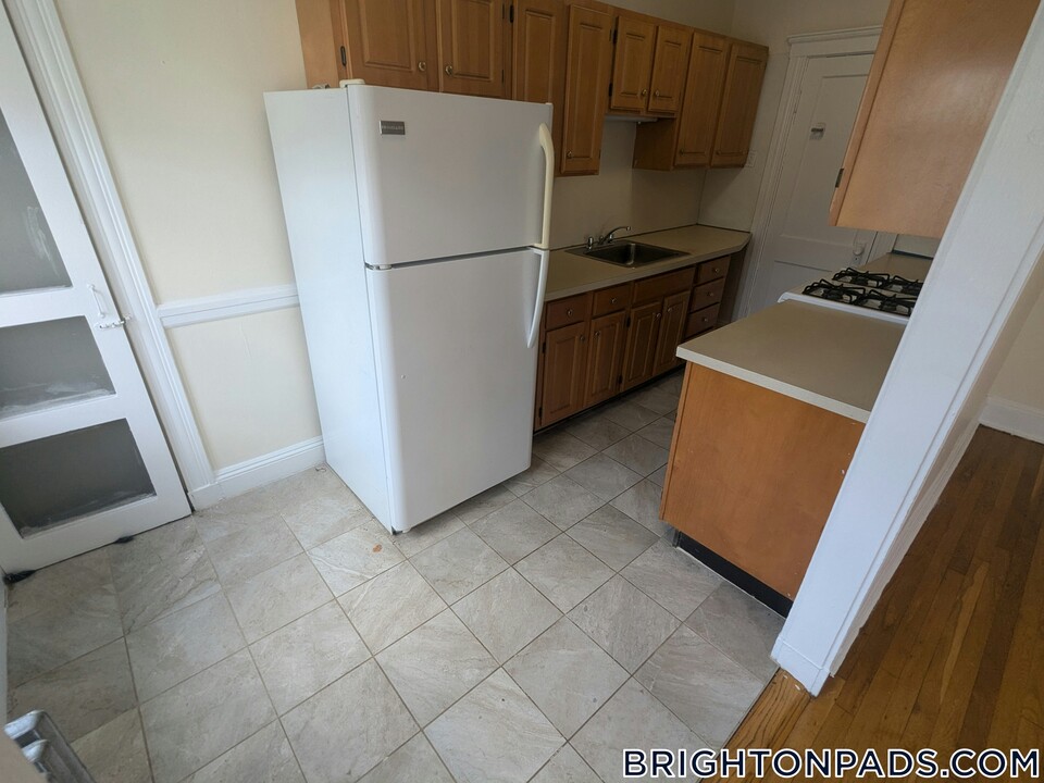 131 Washington St in Boston, MA - Building Photo