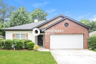 5517 Jerome Rd in College Park, GA - Building Photo