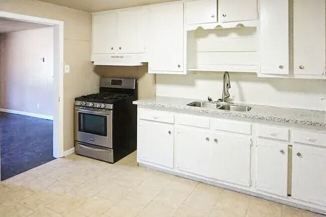 property at 4425 Harding Dr