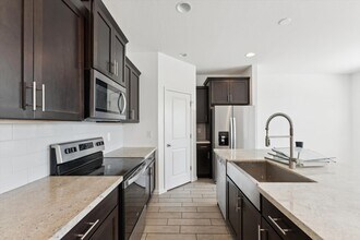 4425 W Samantha Way in Laveen, AZ - Foto de edificio - Building Photo