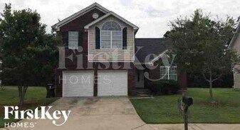419 Lake Ridge Ln in Fairburn, GA - Building Photo