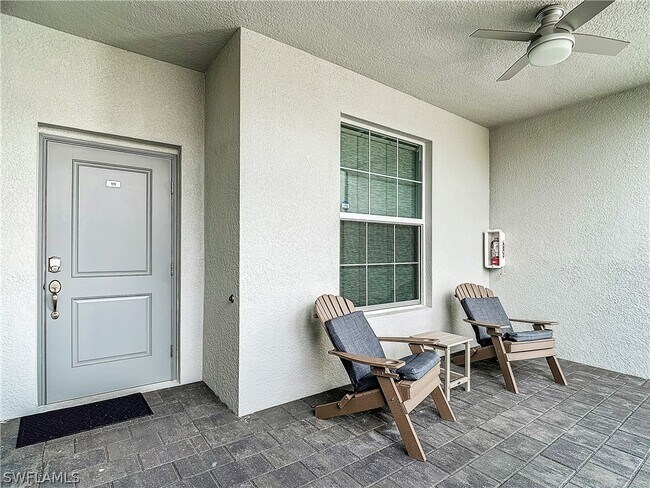 6082 National Blvd in Ave Maria, FL - Foto de edificio - Building Photo