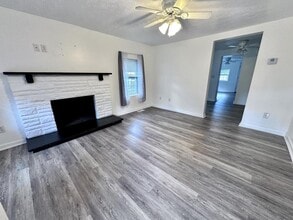 4406 Grand Central Ave in Vienna, WV - Building Photo - Building Photo