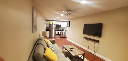 1 Old Colony Rd in Mansfield, MA - Building Photo - Building Photo