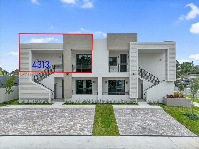 property at 4313 E 8th Ct