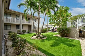 2130 NE 42nd Ct in Lighthouse Point, FL - Building Photo - Building Photo