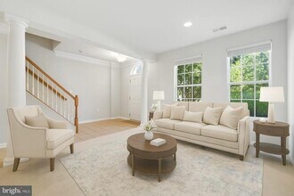 6980 Landseer Drive in Gainesville, VA - Building Photo - Building Photo