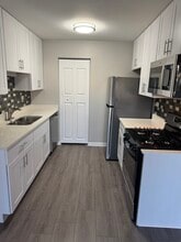 746 Candleridge Ct in Bartlett, IL - Building Photo - Building Photo