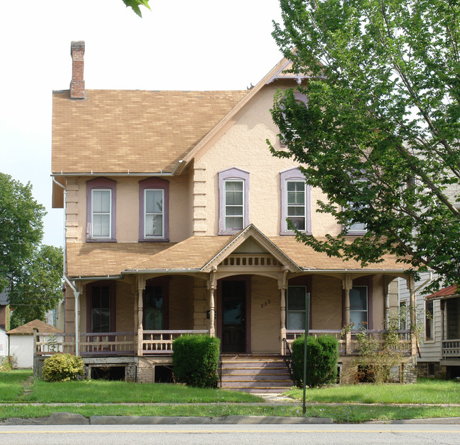 922 W 3rd St in Williamsport, PA - Building Photo - Building Photo