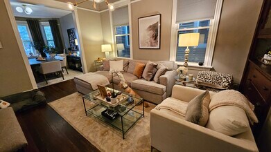 1527 W Wellington Ave in Chicago, IL - Building Photo - Building Photo