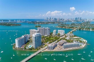 10 Venetian Way in Miami Beach, FL - Building Photo - Building Photo