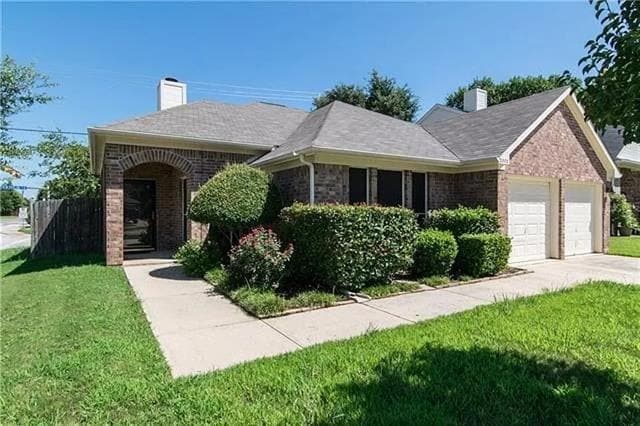 property at 2502 Chesapeake Ct