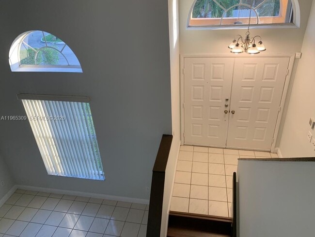 12447 NW 7th St in Miami, FL - Building Photo - Building Photo