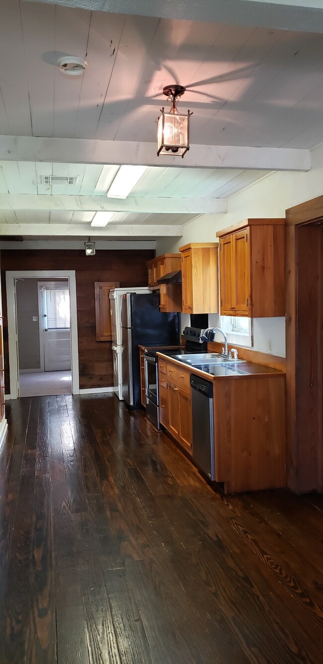 913 Louisa Ave in Rayne, LA - Building Photo - Building Photo