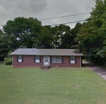 228 Bate Ave in Gallatin, TN - Building Photo