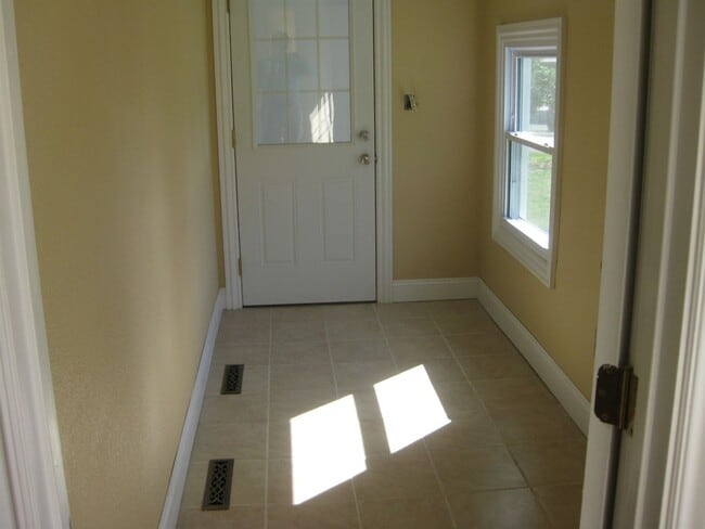 1806 S Lake Shore Ave in Springfield, MO - Building Photo - Building Photo