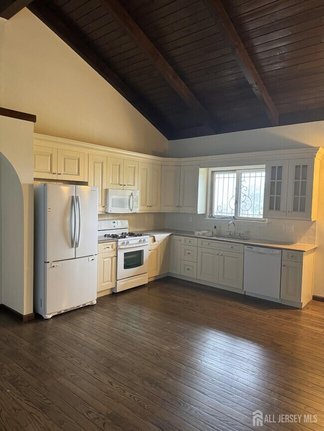 501 Buckelew Ave in Monroe Township, NJ - Building Photo - Building Photo
