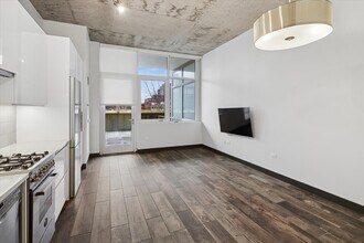 171 N Aberdeen St in Chicago, IL - Building Photo - Building Photo