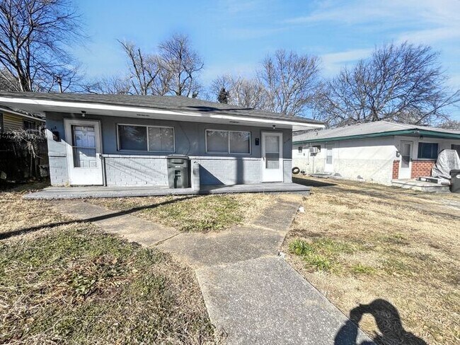 413 N Hawthorne St in Chattanooga, TN - Foto de edificio - Building Photo