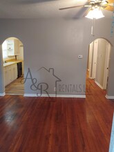 809 N Tucker St in Pittsburg, KS - Building Photo - Building Photo