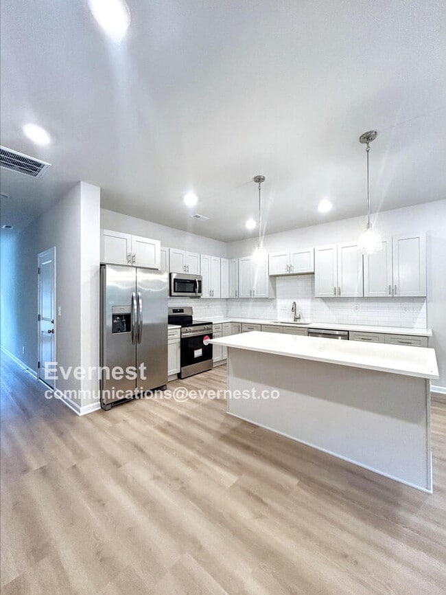 307 Pawley Dr in Charlotte, NC - Building Photo - Building Photo