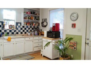 1509 Holly St in Austin, TX - Building Photo - Building Photo