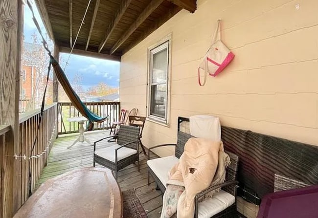 83 Wensley St, Unit 2 in Boston, MA - Foto de edificio - Building Photo