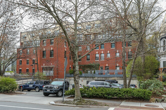 50 Winchester St in Brookline, MA - Building Photo - Building Photo