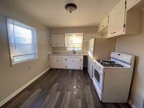 5221 N 68th St in Milwaukee, WI - Building Photo - Building Photo