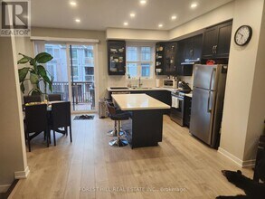 288 Glover Rd in Hamilton, ON - Building Photo - Building Photo