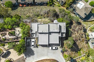 631-635 W Walnut Ave in San Diego, CA - Building Photo - Building Photo
