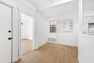 319 5th St in Union City, NJ - Building Photo - Building Photo