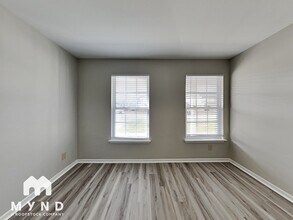 747 Sedgewick Ln in Greenfield, IN - Building Photo - Building Photo