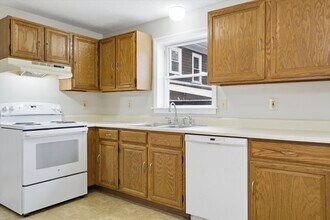 888-890 Belmont St in Manchester, NH - Building Photo - Building Photo