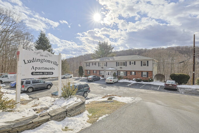 Ludingtonville Apartments in Holmes, NY - Building Photo - Building Photo