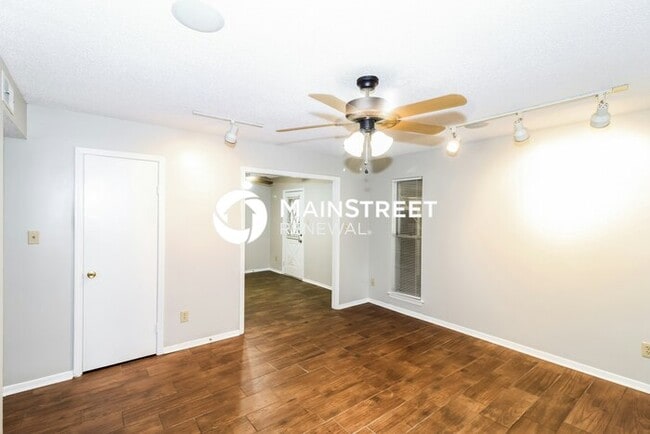 2145 Bobolink Trail in Memphis, TN - Building Photo - Building Photo