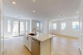 8421 Gabrielino Ct in Rancho Cucamonga, CA - Building Photo - Building Photo