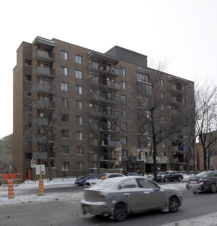 Habitations Hôtel-de-Ville in Montréal, QC - Building Photo