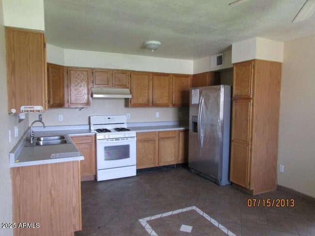 2436 E McArthur Dr in Tempe, AZ - Building Photo - Building Photo