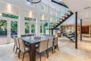 1701 Espanola Dr in Miami, FL - Building Photo