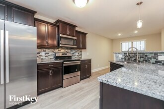 1199 Eagles Nest Ln, Unit 3627 in Clarksville, TN - Building Photo - Building Photo