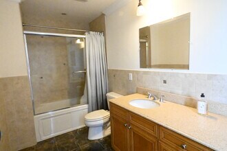 434B 7th St in Palisades Park, NJ - Foto de edificio - Building Photo