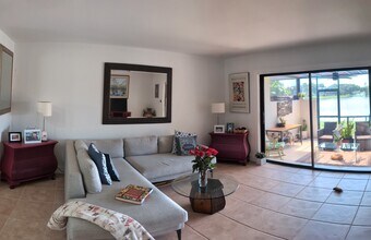 9150 Taft St in Pembroke Pines, FL - Building Photo - Building Photo