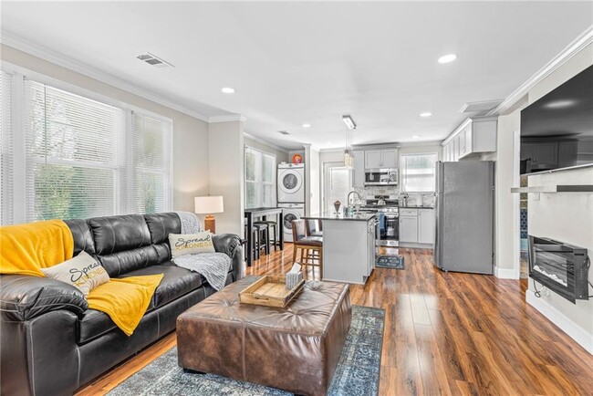 property at 1298 Douglas St SW